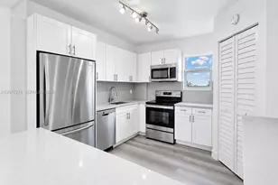 9273 Collins Ave, Surfside, FL 33154 - Photo 1