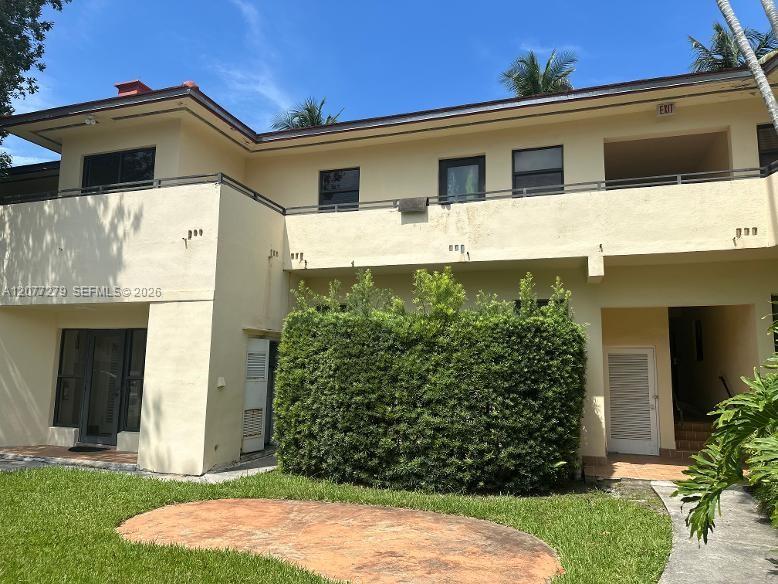 32 Camden Dr #9 - 32 Camden Dr #9, Bal Harbour, FL 33154 Luxury Property | Jose Angel Pina