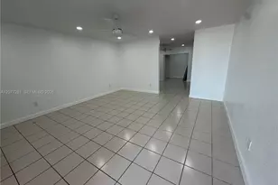 9986 SW 2nd St, Miami, FL 33174 - Photo 9