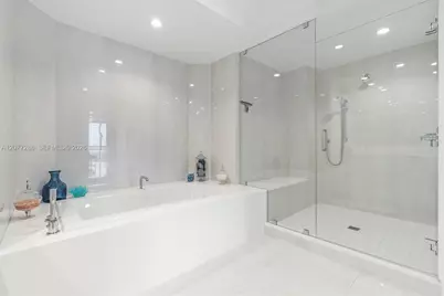 100 E Las Olas Blvd #4203, Fort Lauderdale, FL 33301 - Photo 17