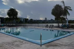9171 Fontainebleau Blvd, Miami, FL 33172 - Photo 19