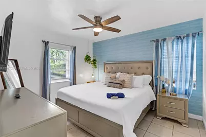 437 NE 107th St, Miami, FL 33161 - Photo 13