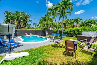 437 NE 107th St, Miami, FL 33161 - Photo 33