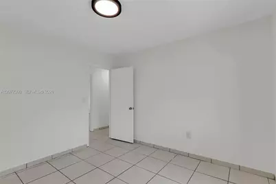 18600 SW 127th Pl, Miami, FL 33177 - Photo 17