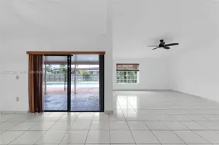 18600 SW 127th Pl, Miami, FL 33177 - Photo 13