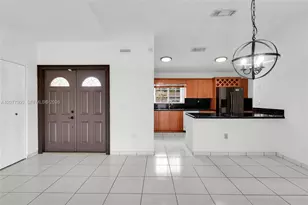 18600 SW 127th Pl, Miami, FL 33177 - Photo 9