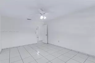 18600 SW 127th Pl, Miami, FL 33177 - Photo 23