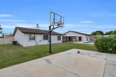 18600 SW 127th Pl, Miami, FL 33177 - Photo 41