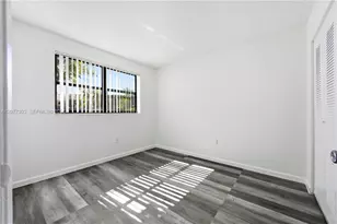 9877 Nob Hill Ct, Sunrise, FL 33351 - Photo 11