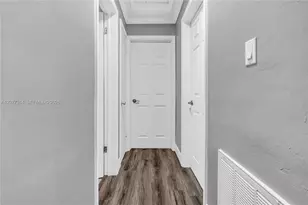 841 NE 59th St, Oakland Park, FL 33334 - Photo 35