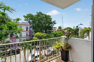 1060 NW 7th St, Miami, FL 33136 - Photo 11