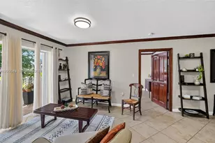 1060 NW 7th St, Miami, FL 33136 - Photo 9