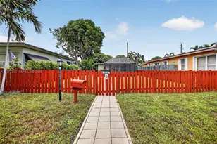 1527 Jackson St, Hollywood, FL 33020 - Photo 1