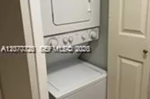 170 SE 14th St, Miami, FL 33131 - Photo 27