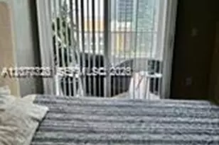 170 SE 14th St, Miami, FL 33131 - Photo 25