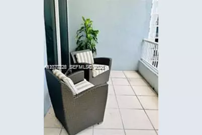 170 SE 14th St #2207, Miami, FL 33131 - Photo 9