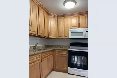 4289 NW 5th St, Miami, FL 33126 - Photo 7
