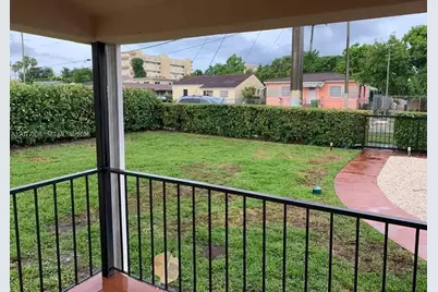 4289 NW 5th St, Miami, FL 33126 - Photo 3