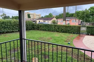 4289 NW 5th St, Miami, FL 33126 - Photo 3
