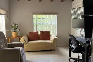 4289 NW 5th St, Miami, FL 33126 - Photo 15