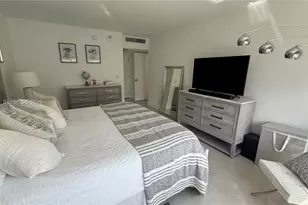 5600 Collins Ave, Miami Beach, FL 33140 - Photo 23
