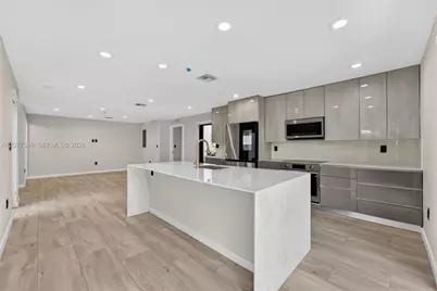 11 NE 51 #A, Miami, FL 33137 - Photo 3