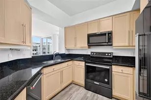 111 SE 8th Ave, Fort Lauderdale, FL 33301 - Photo 11