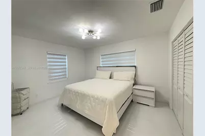 937 SW 18th Ct, Fort Lauderdale, FL 33315 - Photo 5