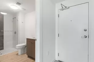 321 NE 26th St, Miami, FL 33137 - Photo 13