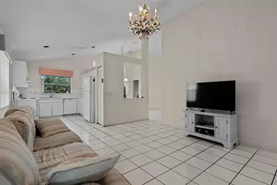 113 W Bayridge Dr, Weston, FL 33326 - Photo 9