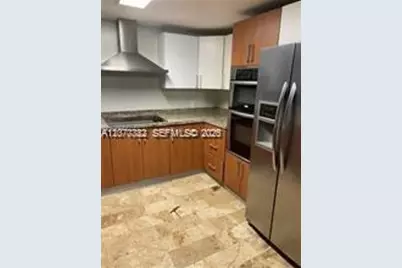 170 SE 14th St #1502, Miami, FL 33131 - Photo 11