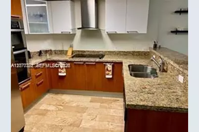 170 SE 14th St #1502, Miami, FL 33131 - Photo 19
