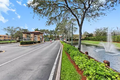 2312 Coral Reef Ct #4704, Dania Beach, FL 33312 - Photo 1