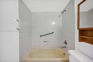220 NW 107th Ave, Miami, FL 33172 - Photo 15