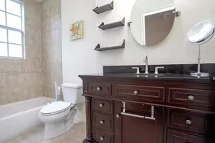 2685 NE 9th Ave, Wilton Manors, FL 33334 - Photo 11