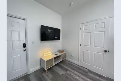 29 Oviedo Ave #4, Coral Gables, FL 33134 - Photo 5