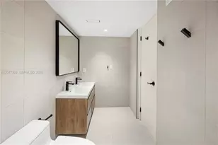 210 Sea View Dr, Key Biscayne, FL 33149 - Photo 23