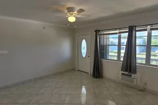 190 Salisbury H, West Palm Beach, FL 33417 - Photo 3
