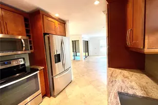 3709 Cocoplum Cir, Coconut Creek, FL 33063 - Photo 9