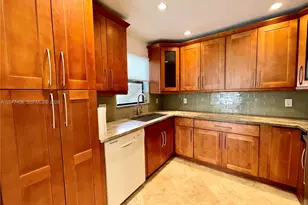 3709 Cocoplum Cir, Coconut Creek, FL 33063 - Photo 11
