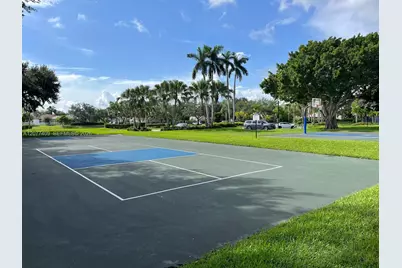 761 Tanglewood Cir #761, Weston, FL 33327 - Photo 53