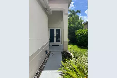 761 Tanglewood Cir #761, Weston, FL 33327 - Photo 3