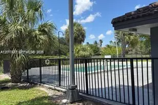 7235 NW 179th St, Hialeah, FL 33015 - Photo 17