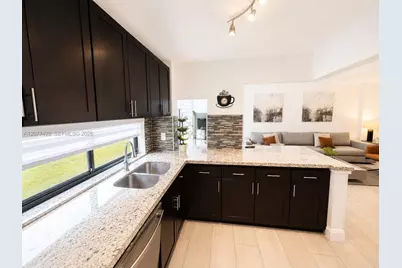 16919 N Bay Rd #108, Sunny Isles Beach, FL 33160 - Photo 5