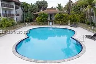 7487 SW 82nd St, Miami, FL 33143 - Photo 11