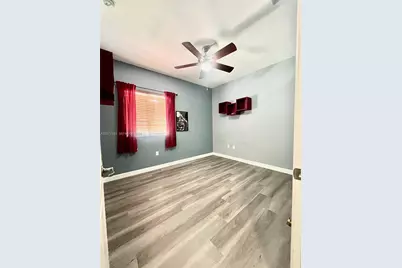 912 NE 35th Ave, Homestead, FL 33033 - Photo 27