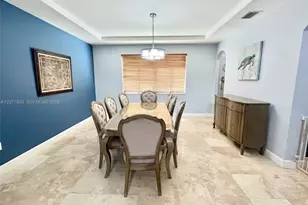912 NE 35th Ave, Homestead, FL 33033 - Photo 9