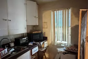 2034 Jefferson St, Hollywood, FL 33020 - Photo 11