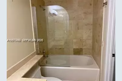 170 SE 14th St #2006, Miami, FL 33131 - Photo 13
