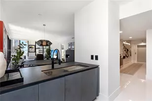 1010 Brickell Ave, Miami, FL 33131 - Photo 13